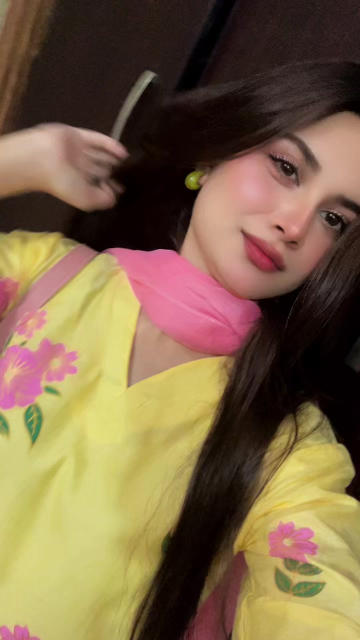 @Emaan🕊️✨