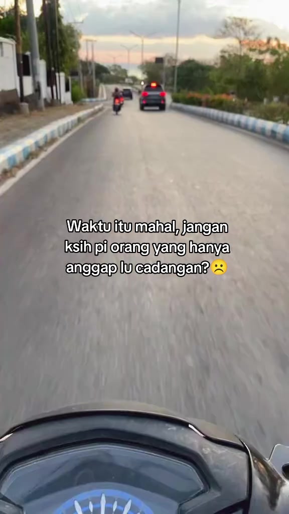 @πiko