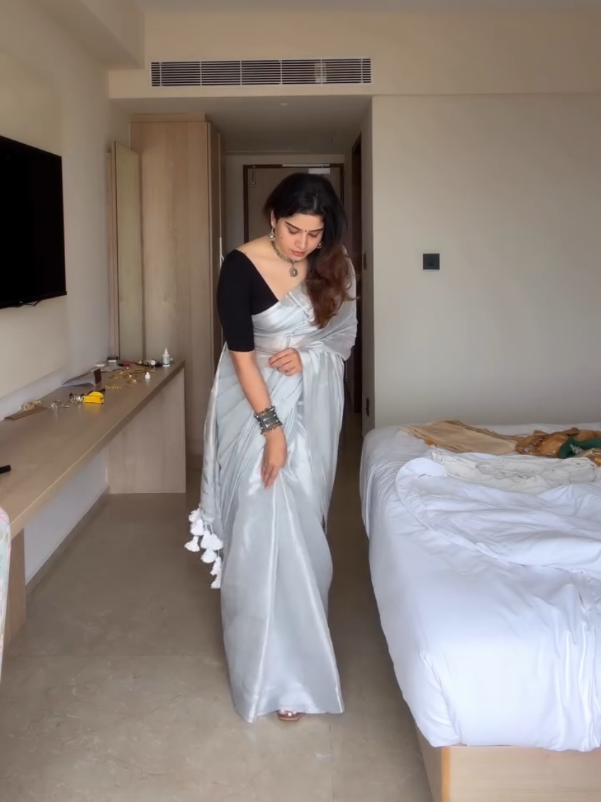 @Regal Drapes✨️LookLikeRoyalty