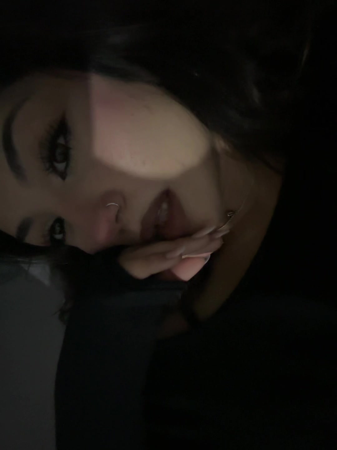 @Ada👻