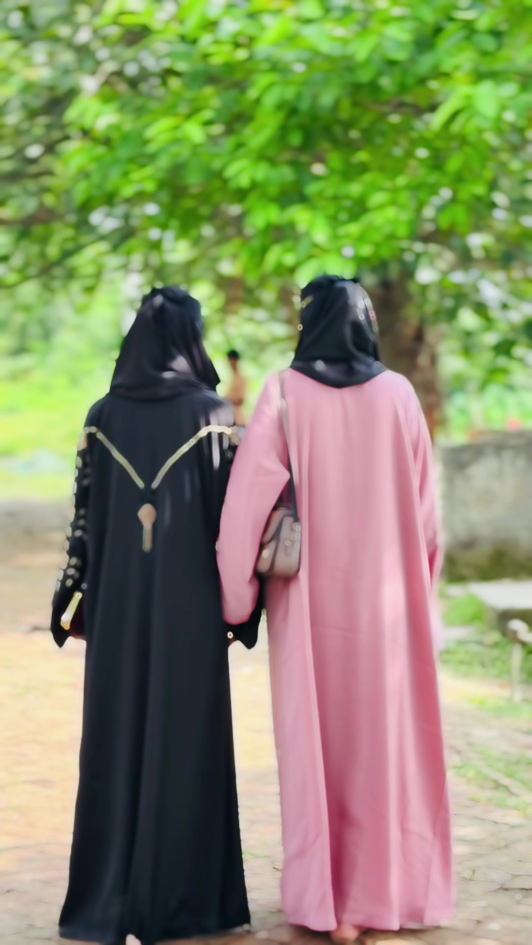@Musfika's Outfits