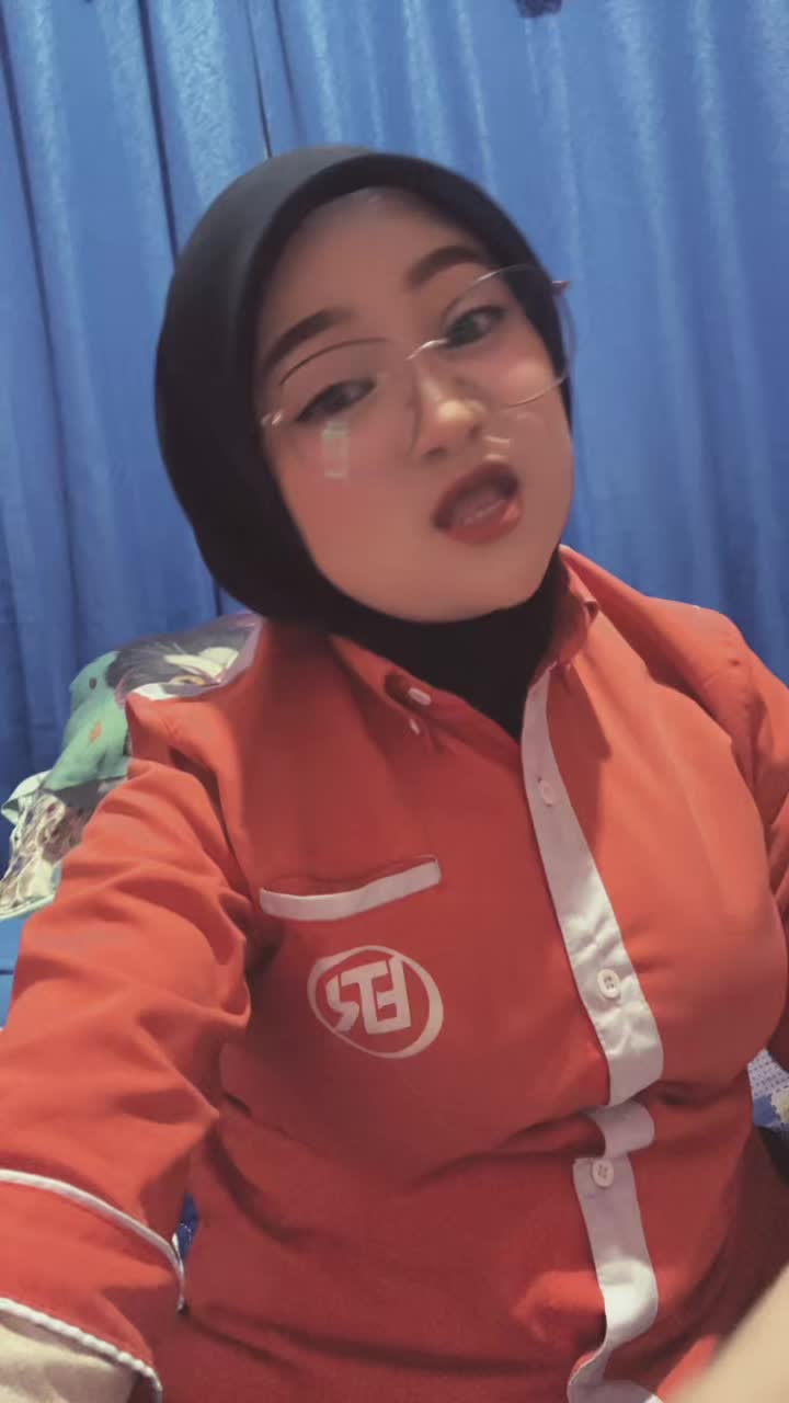 @Missjuliee