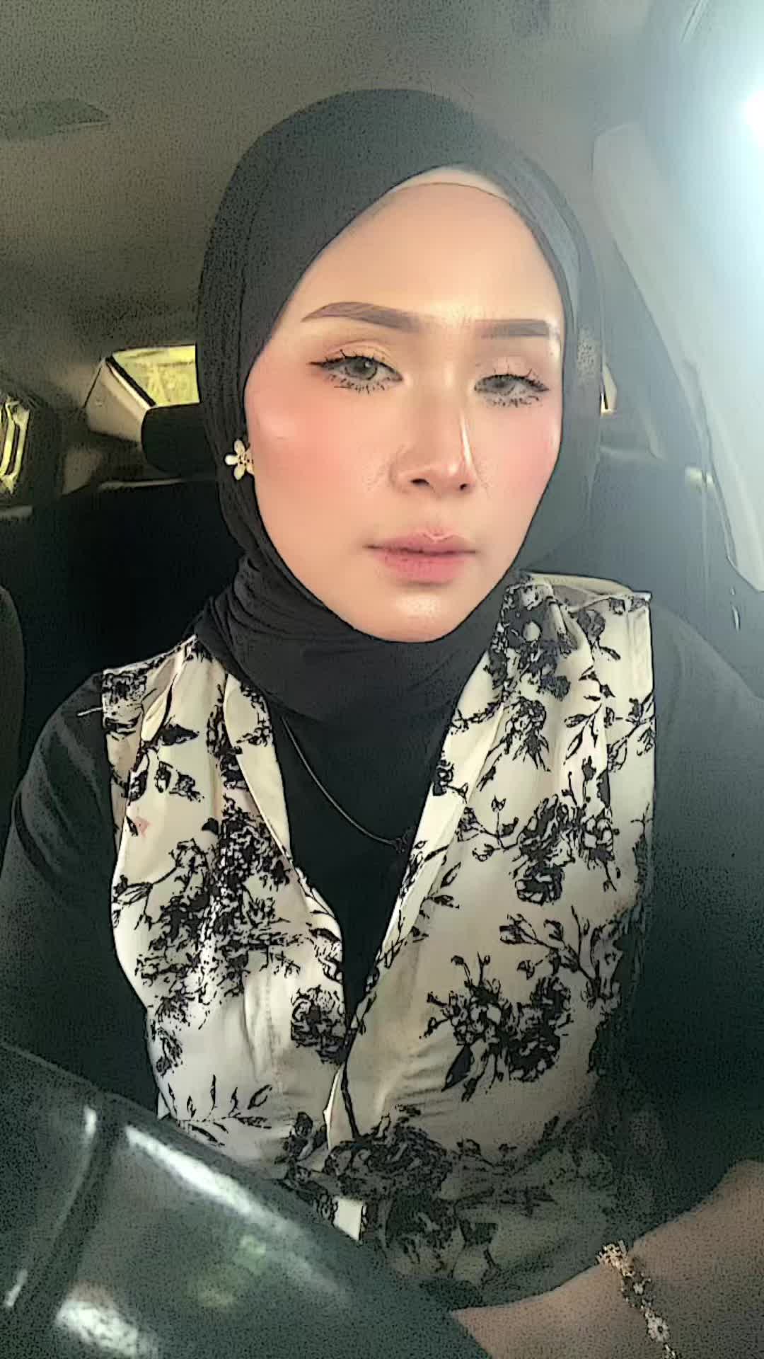 @🕊️