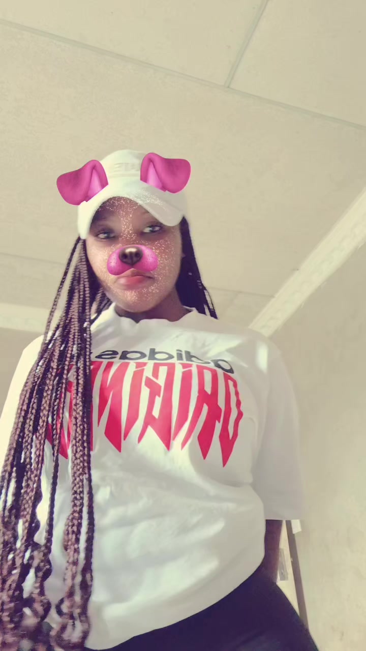 @Nikiwe.
