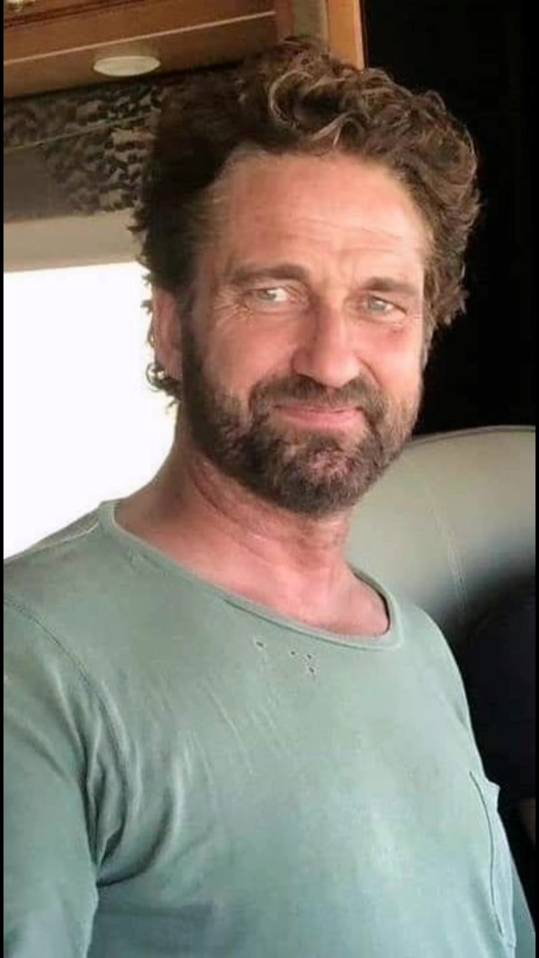 @Gerard butler