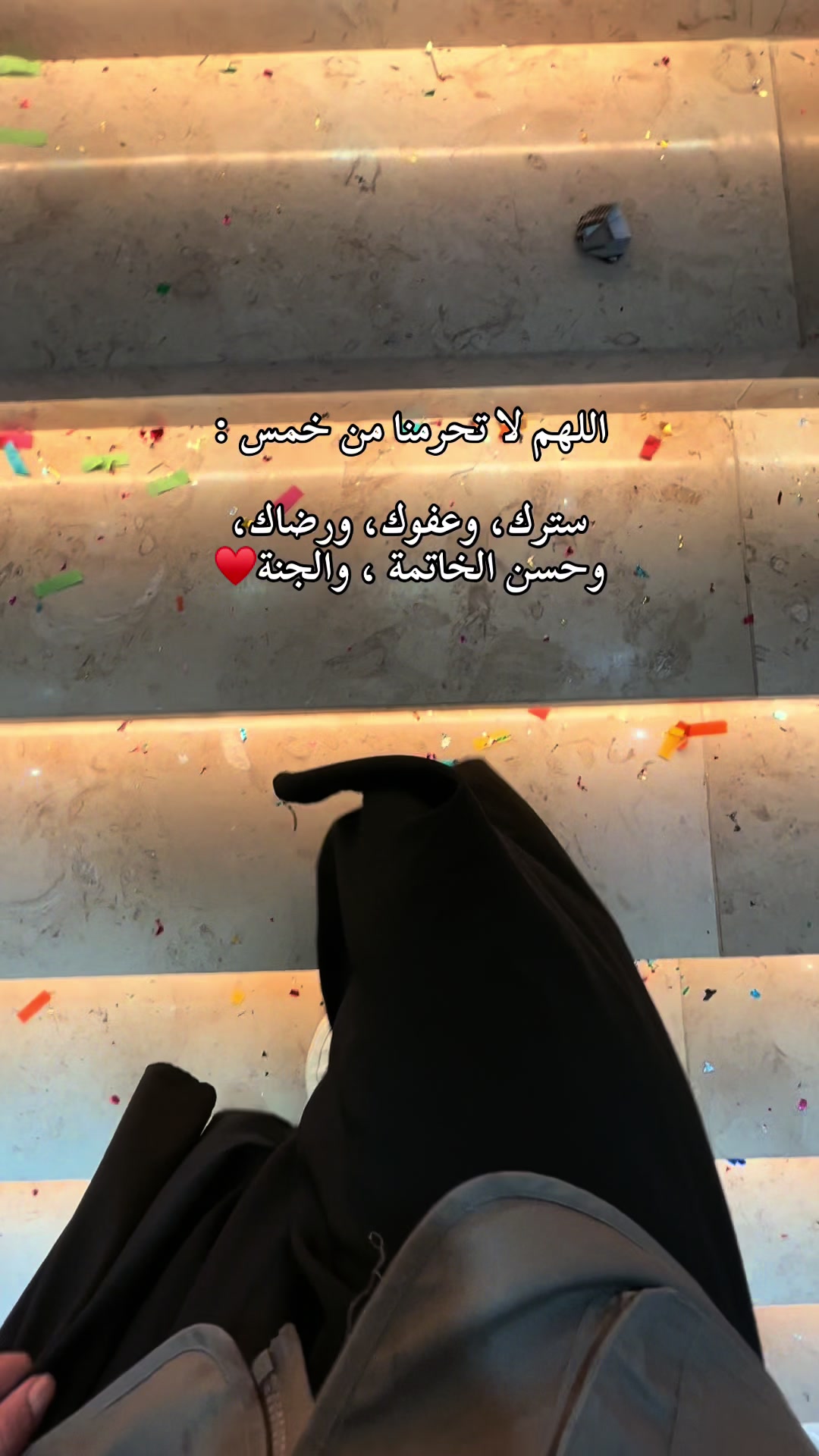 @~