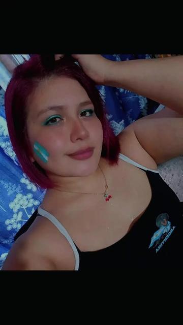 @Estefy 🍒🦿