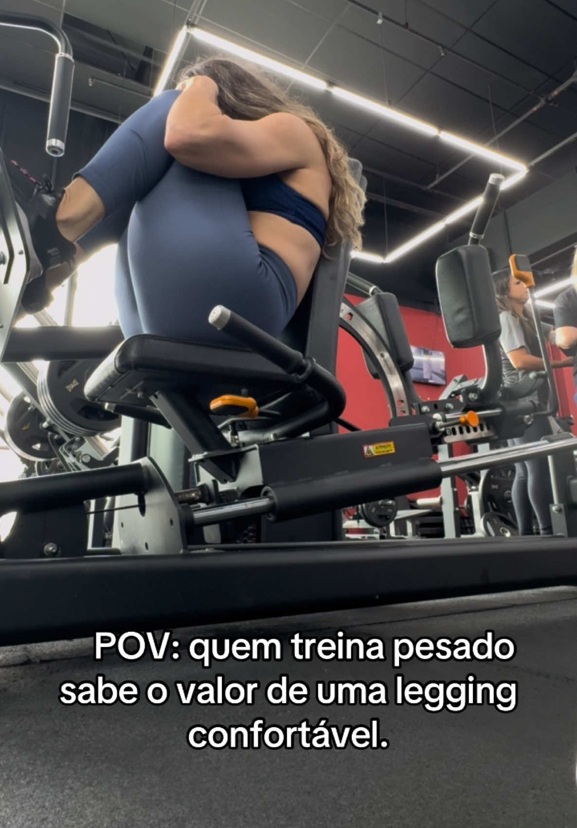 @mayrafabricio
