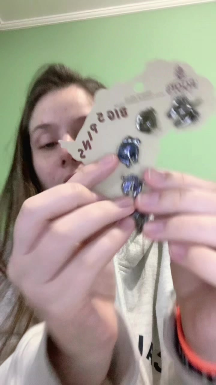@Nina