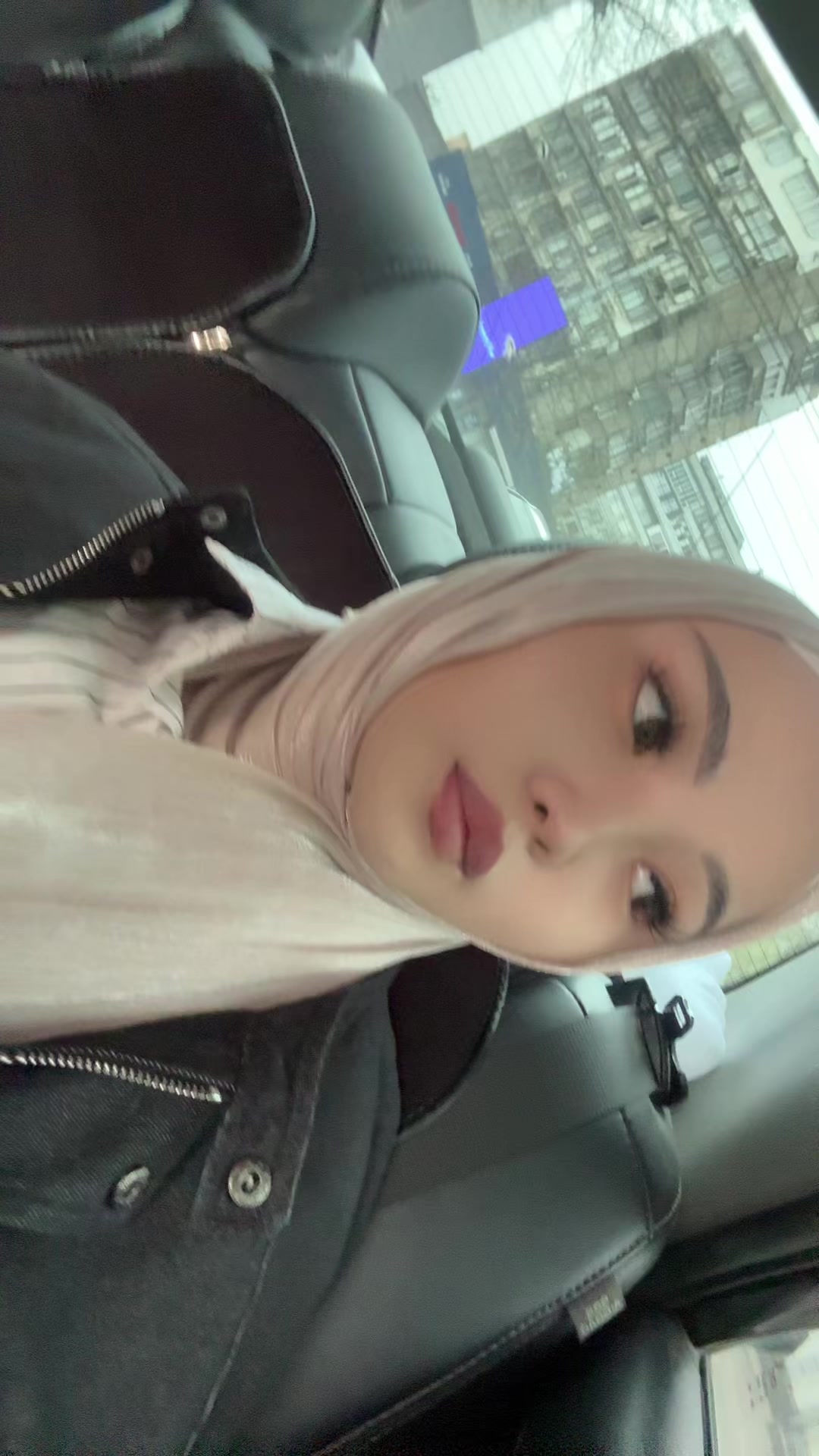 @El1ka_00