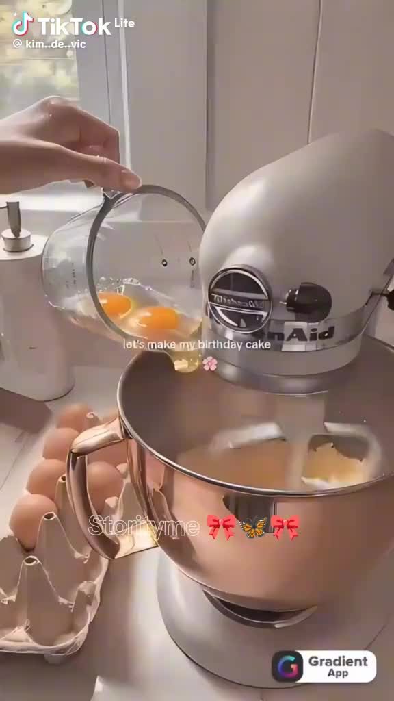 @BRIANA 12323 . 1