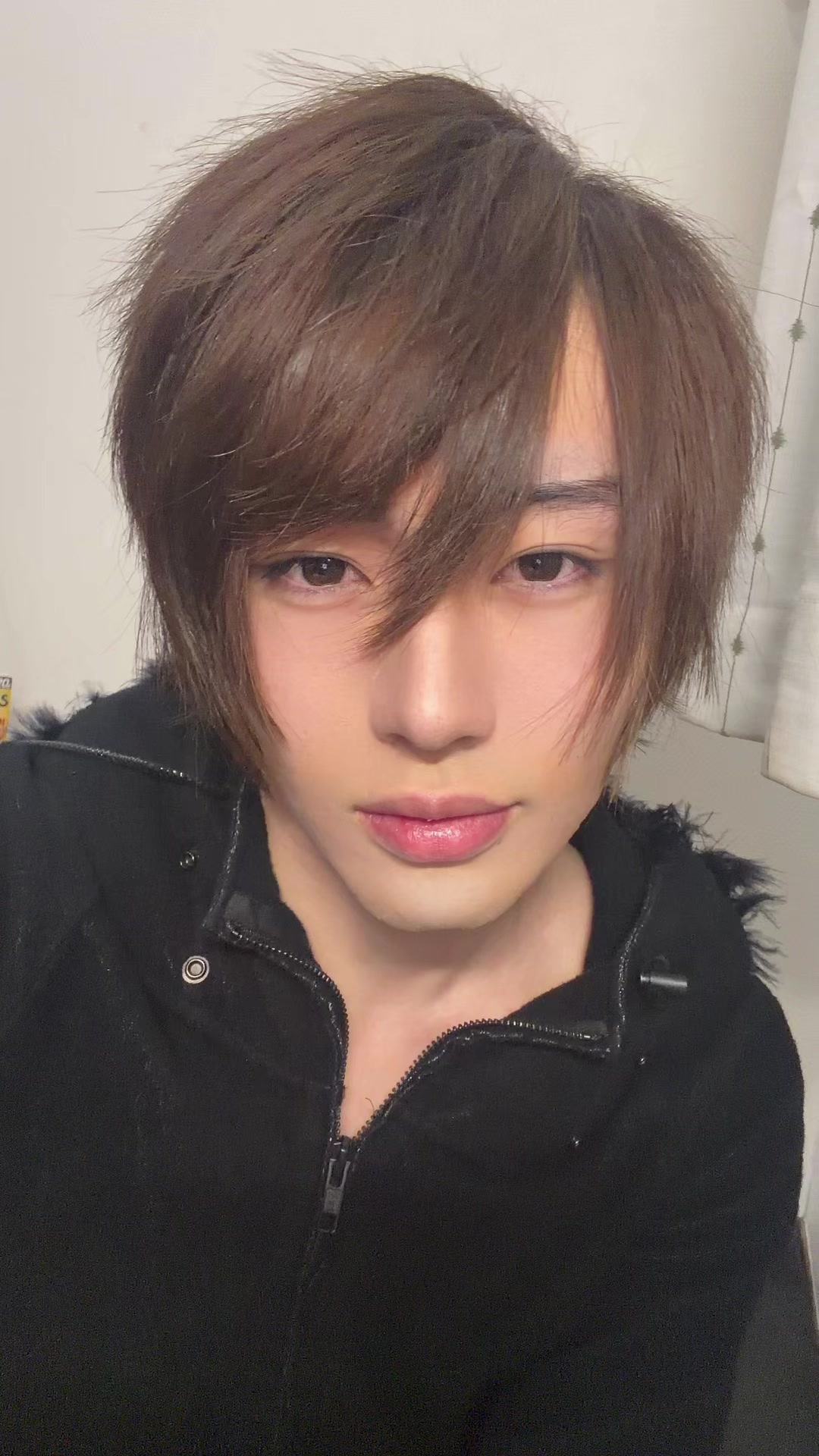 @昼行灯