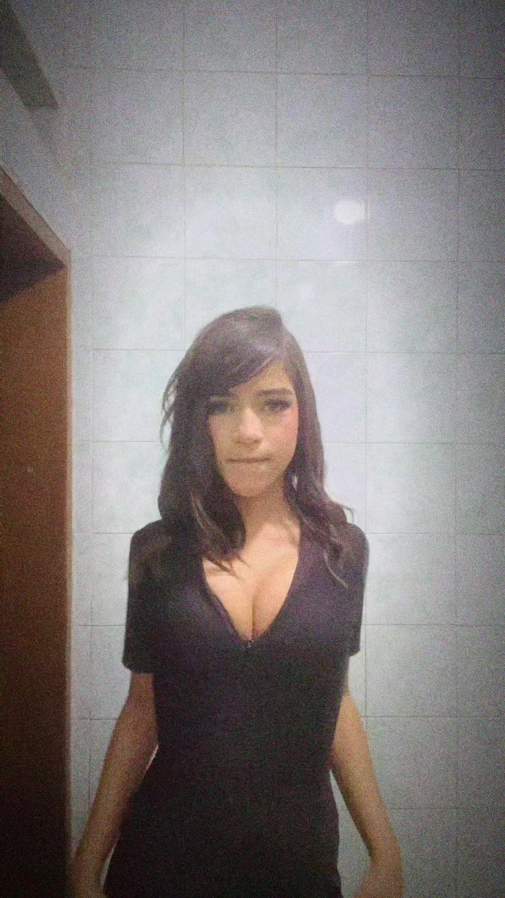 @𝒱𝒶𝓁..🥴💭