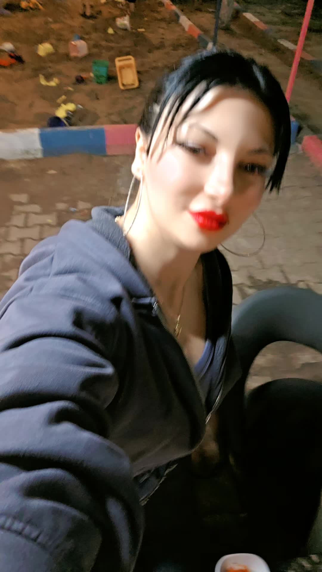 @GECENİN KRALİ&Ccedil;ESİ 👊🏻💋💄😉
