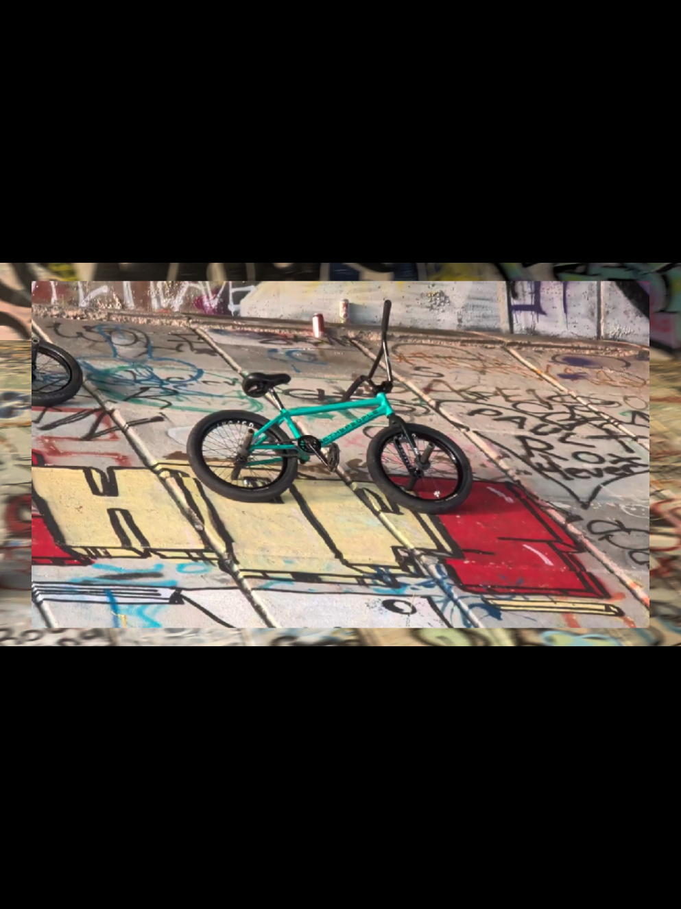 @zee.bmx