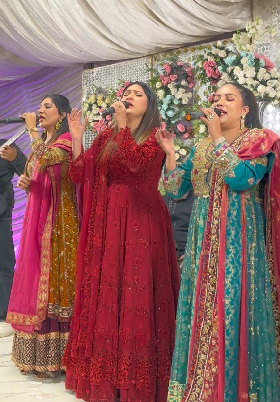 @Manwa Sisters ✅