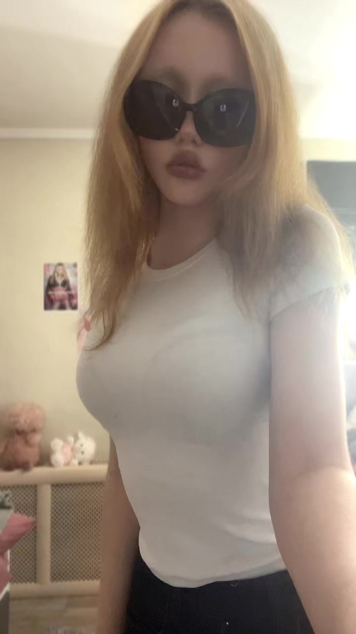 @Моника
