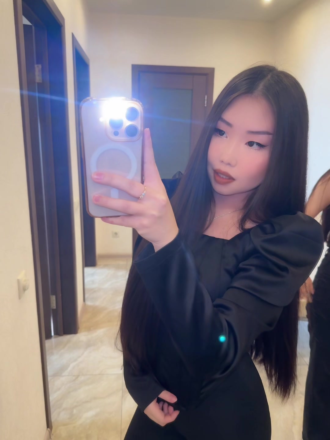@𝑻.💋