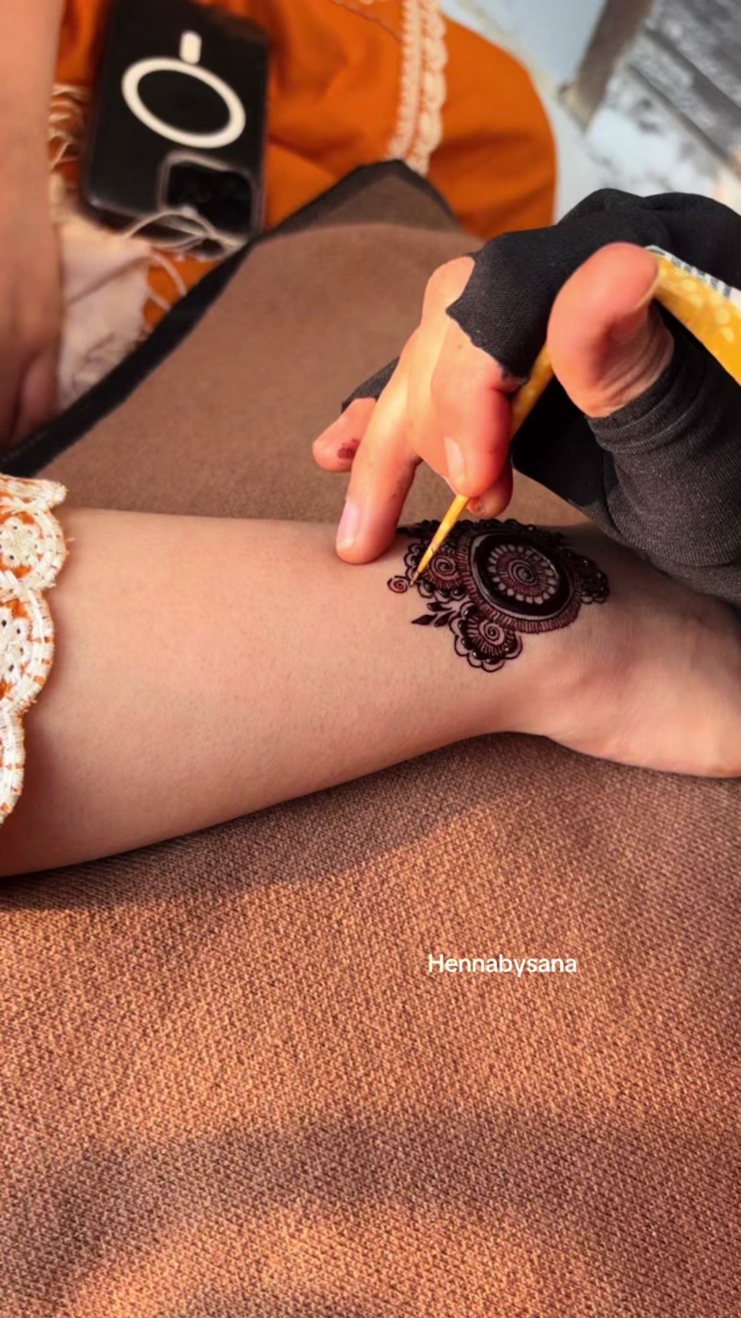 @henna by sana 809