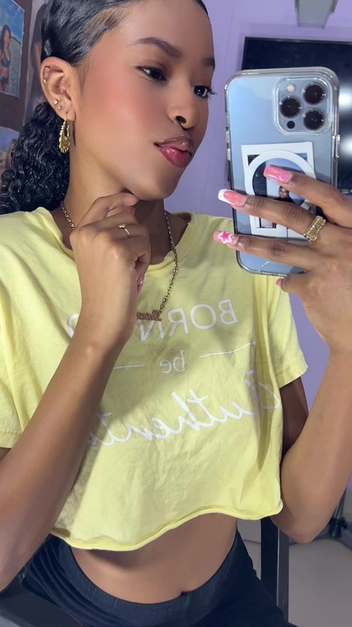 @𝓓𝓪𝓷𝓷𝓪🦋😍