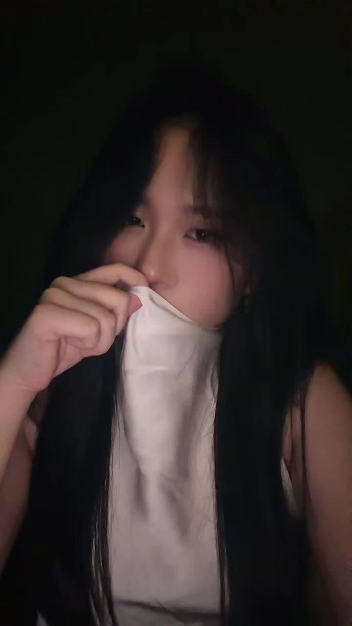 @- ๐ข๐ฏ๐ฆ๐ข๐ญ๐ฅ๐ฌ๐ฏ๐ฆ๐