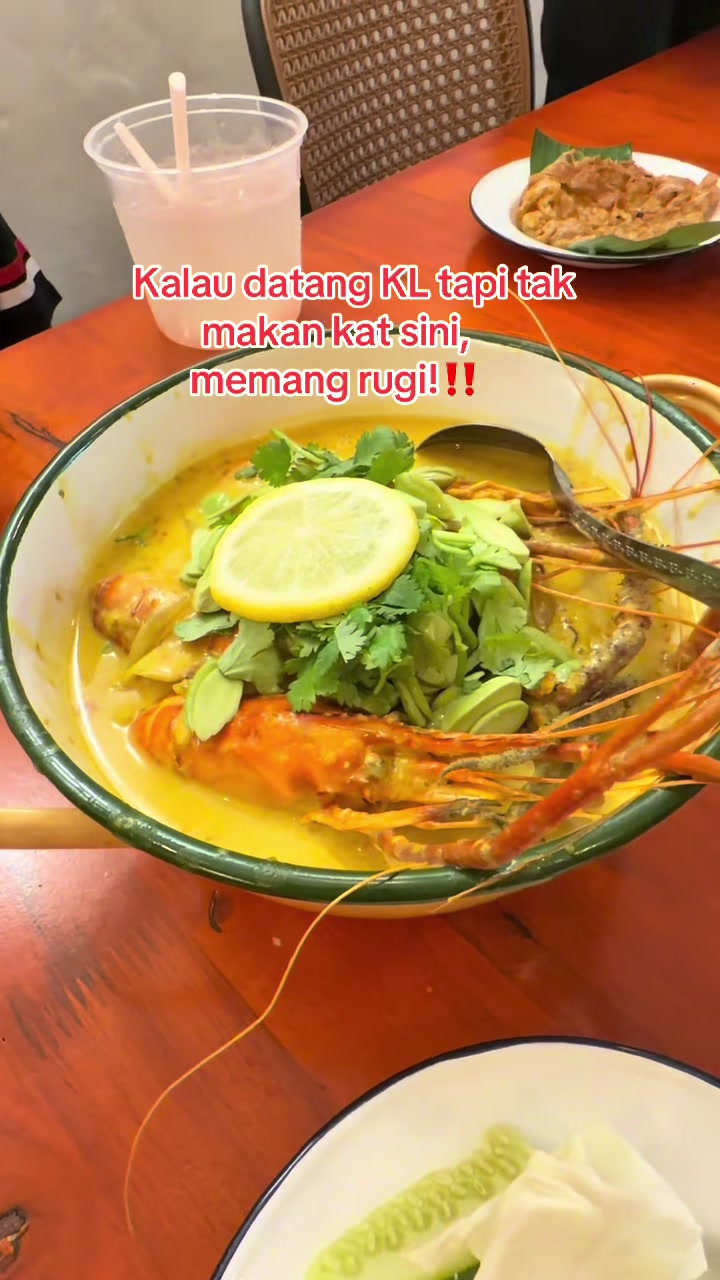 @izzah cantik manis