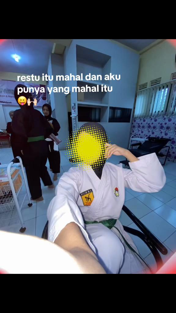 @tonyell