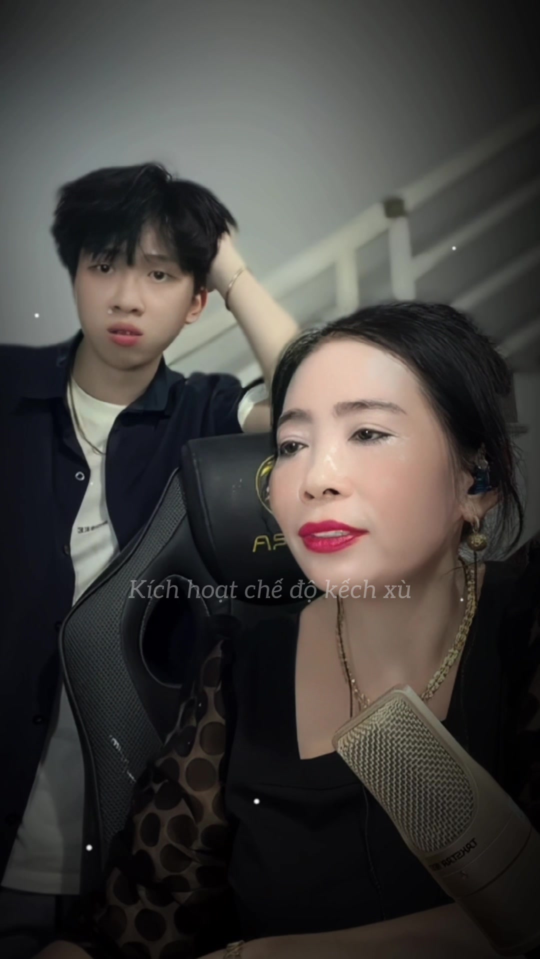 @Nguyễn Hoàng Vinh