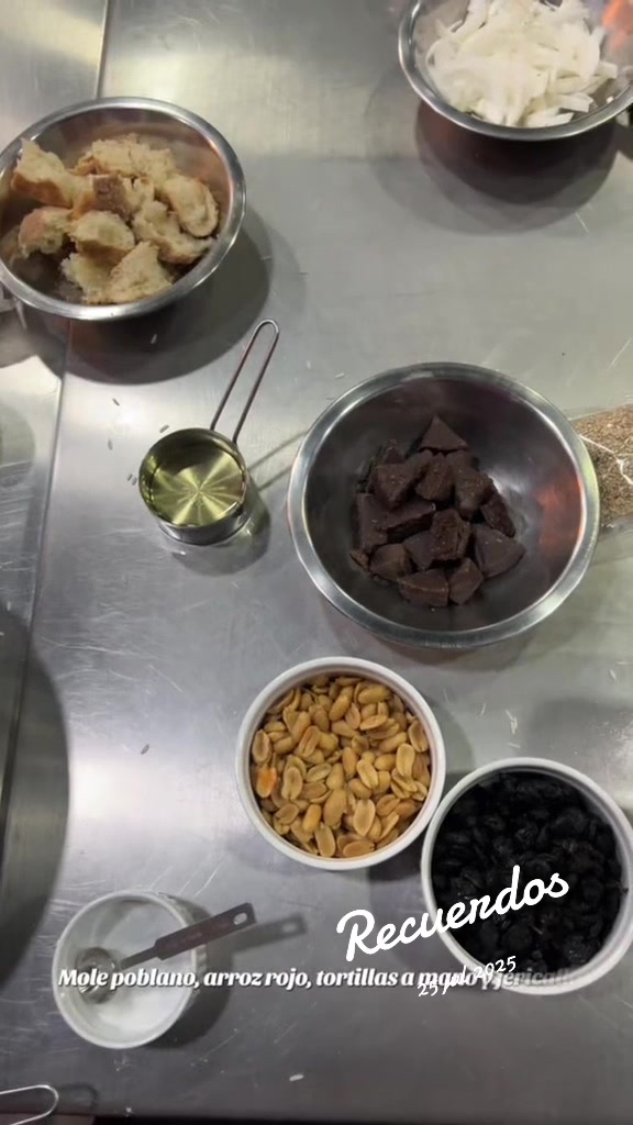 @THE COOKING TABLE