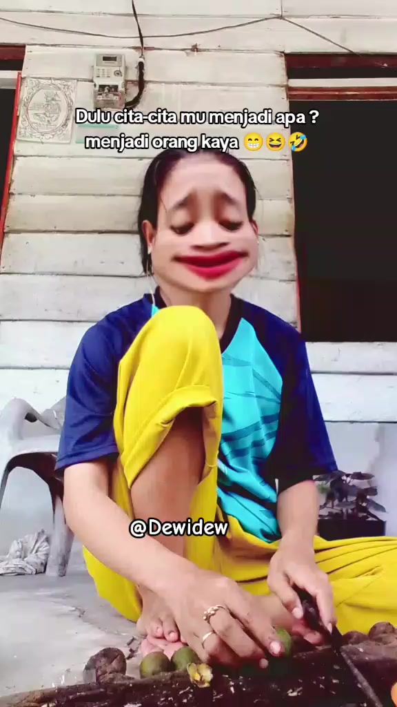 @Dewi💞🥰