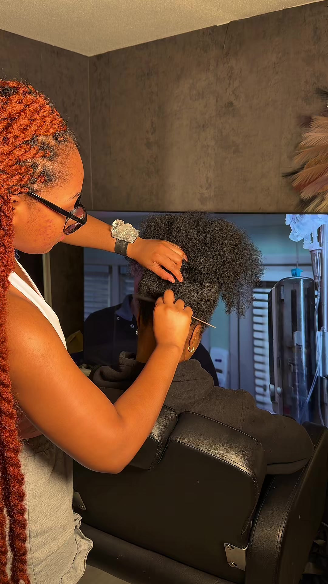 @DERA HAIRSTYLES