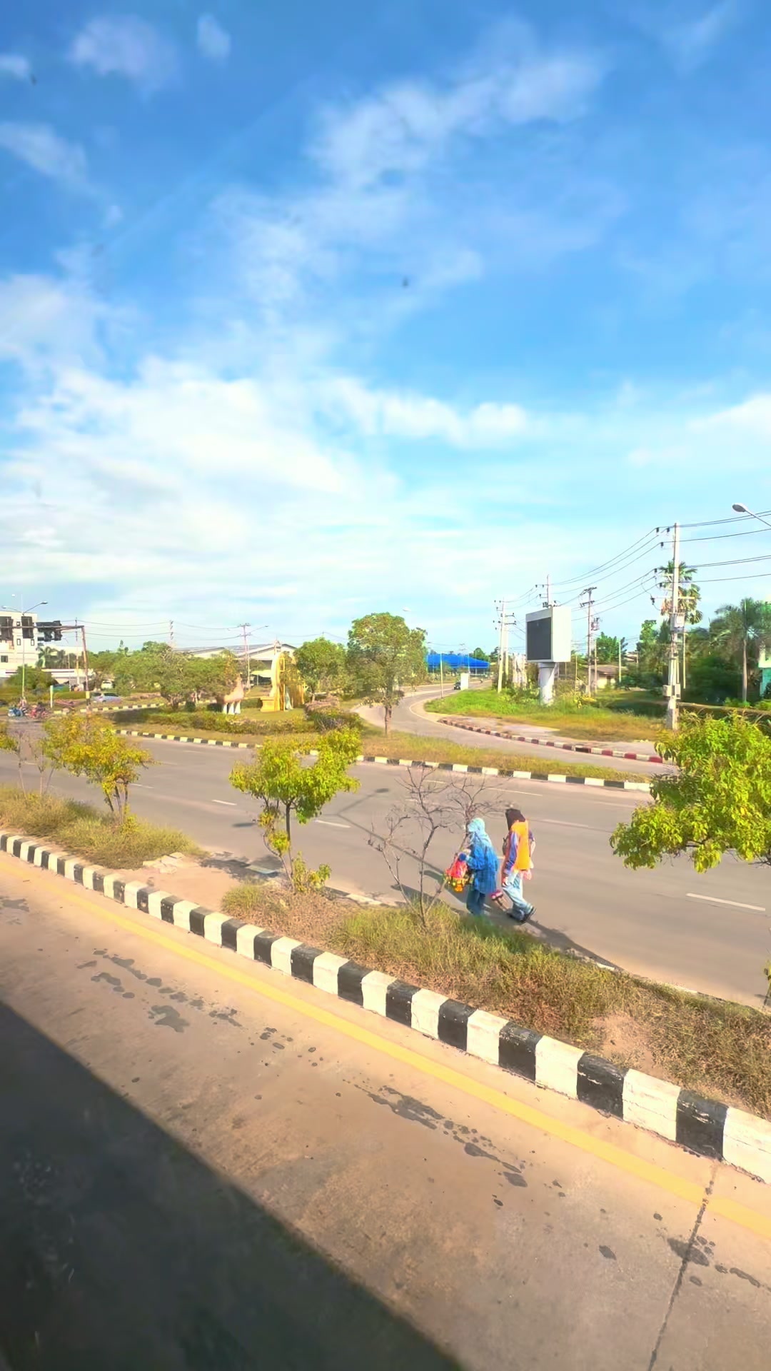 @สจ.กาย แม่กลอง