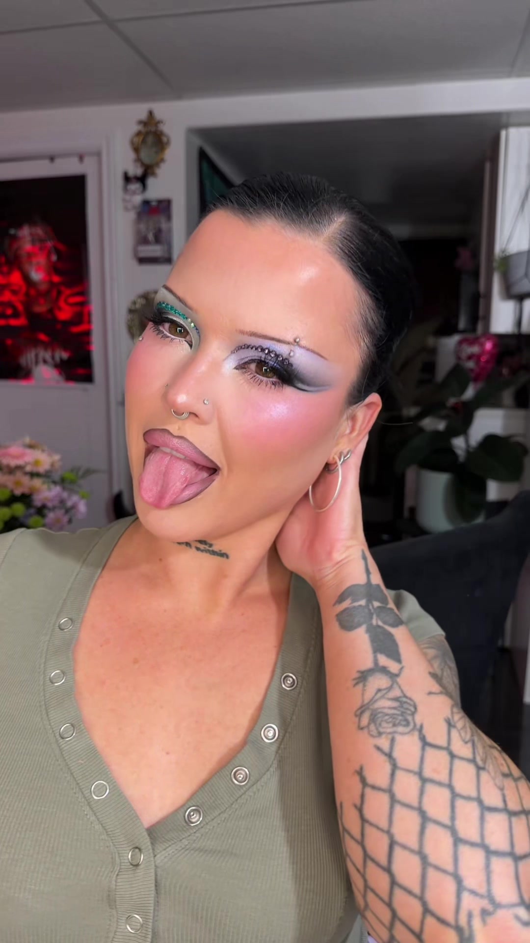 @𝕾𝖆𝖗𝖆𝖍 𝕱𝖊𝖊𝖓𝖆
