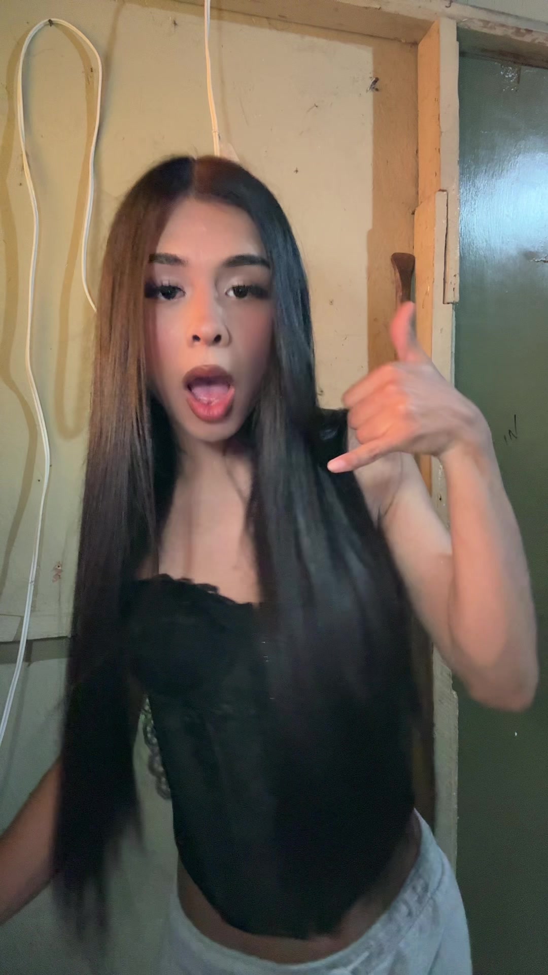@Cami_
