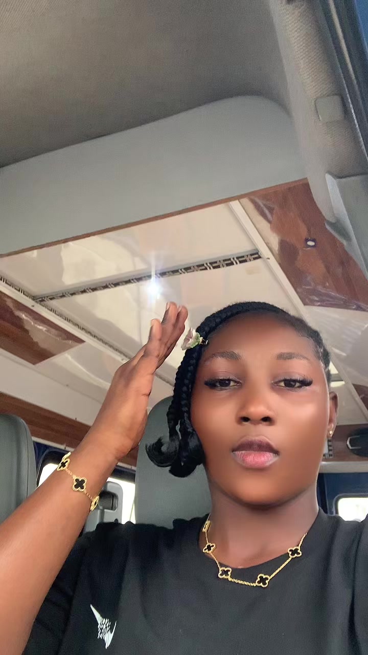 @🎀Dat gal Äřķøşüäħ 🎀🛍️