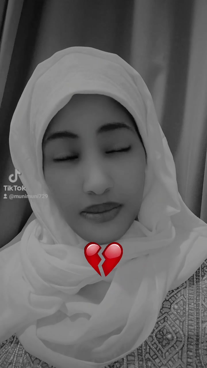 @Muniraa ♡T♡M♡O♡