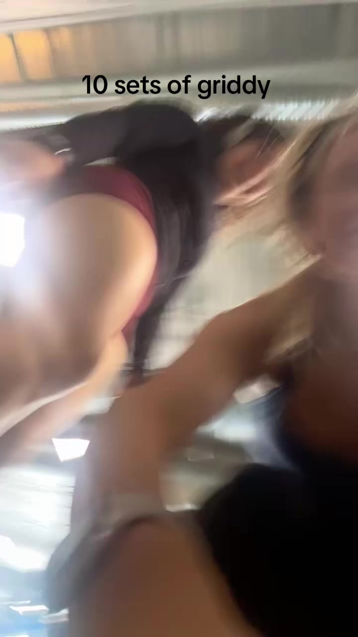 @zooweemama