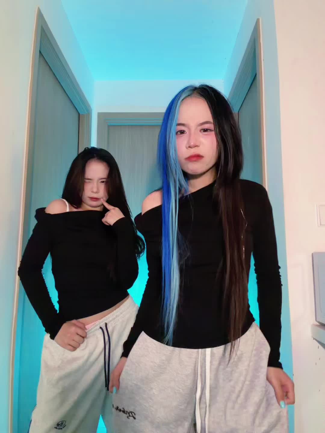 @Mèo Simmy
