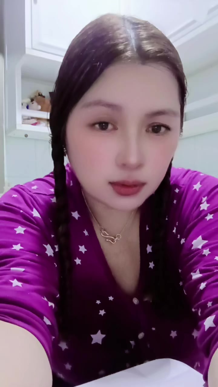@AKHIRA BRITNY PARKER