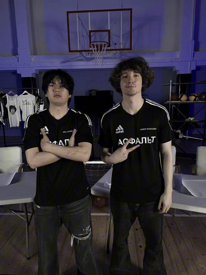 @shanejkaᵇʸᶫᵉʳ