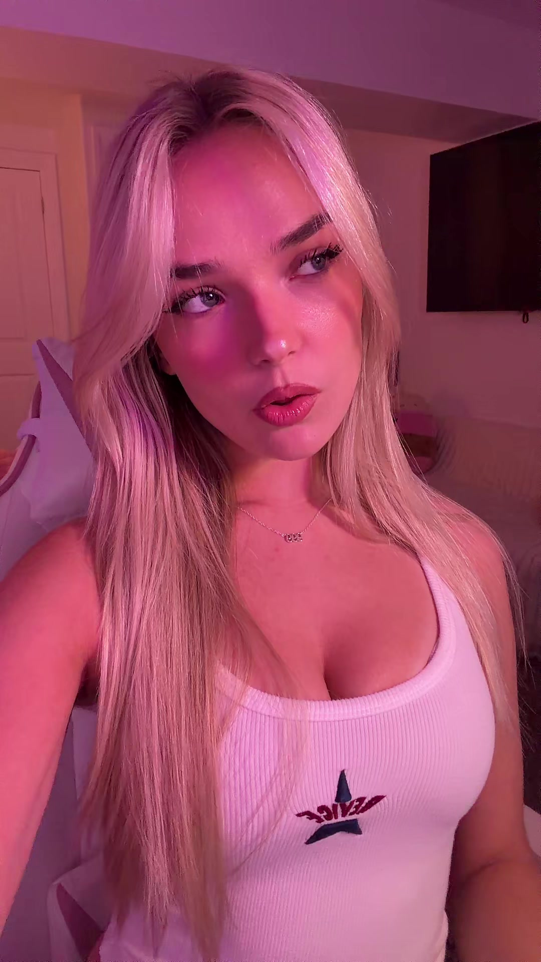 @chelzXD