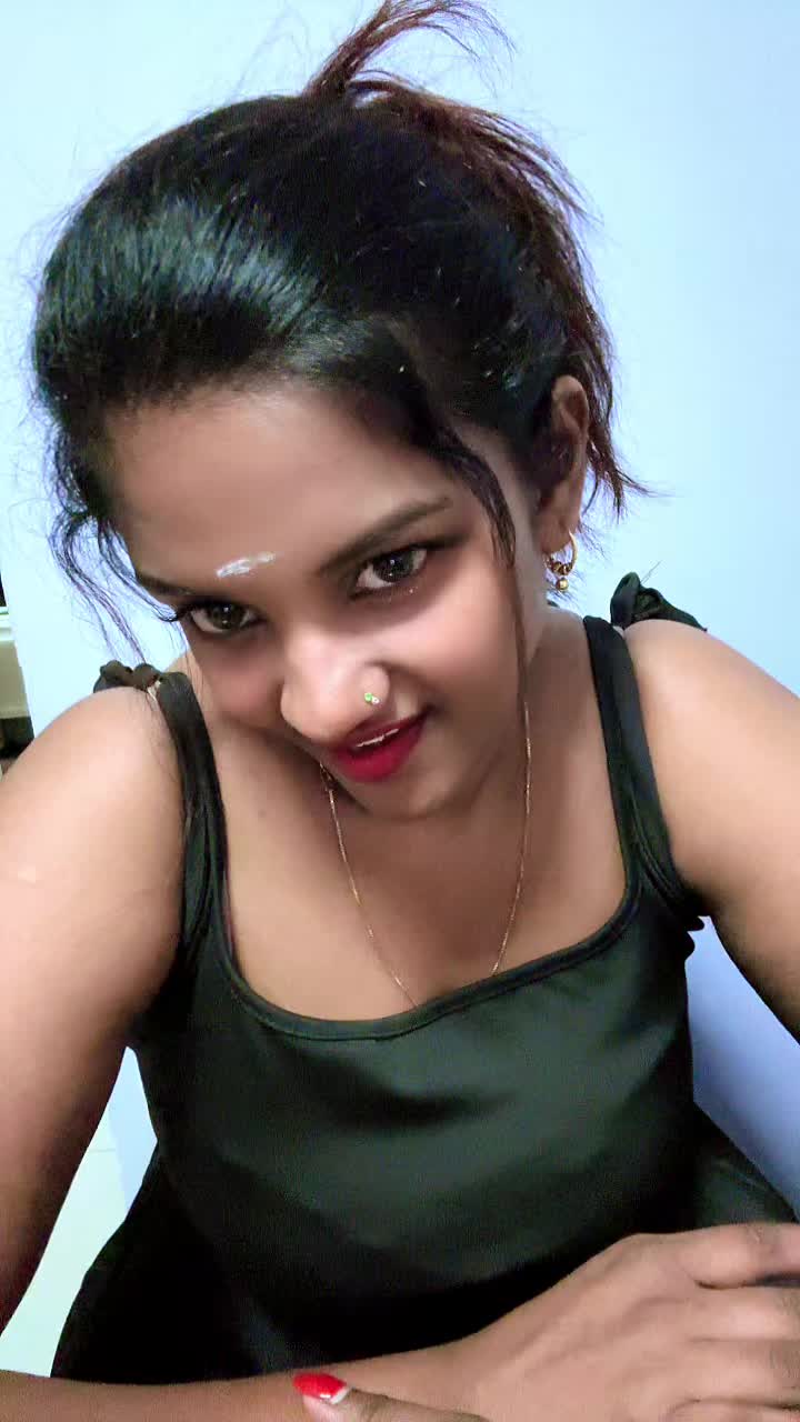 @Malini🖤💚✨🌻