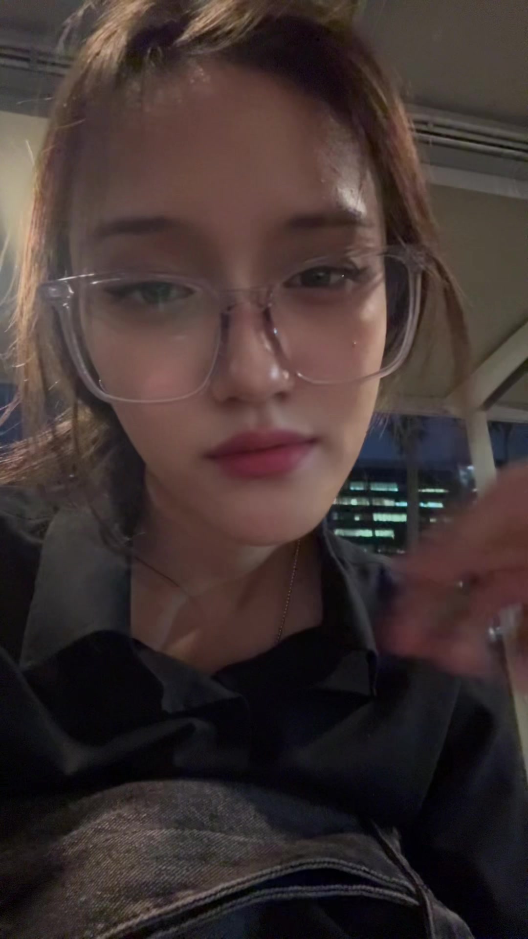 @helenn.