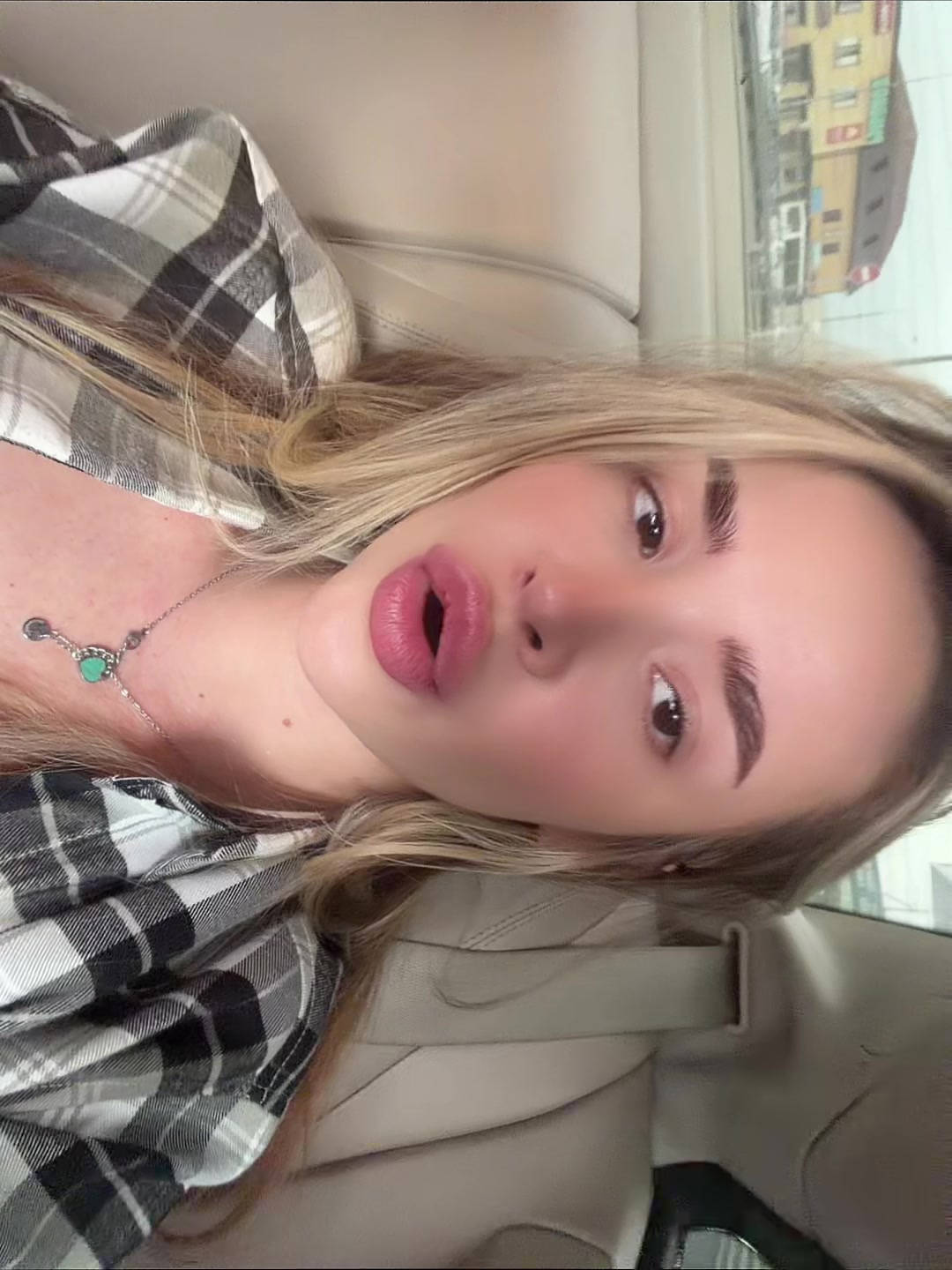 @Twitch: ksxana