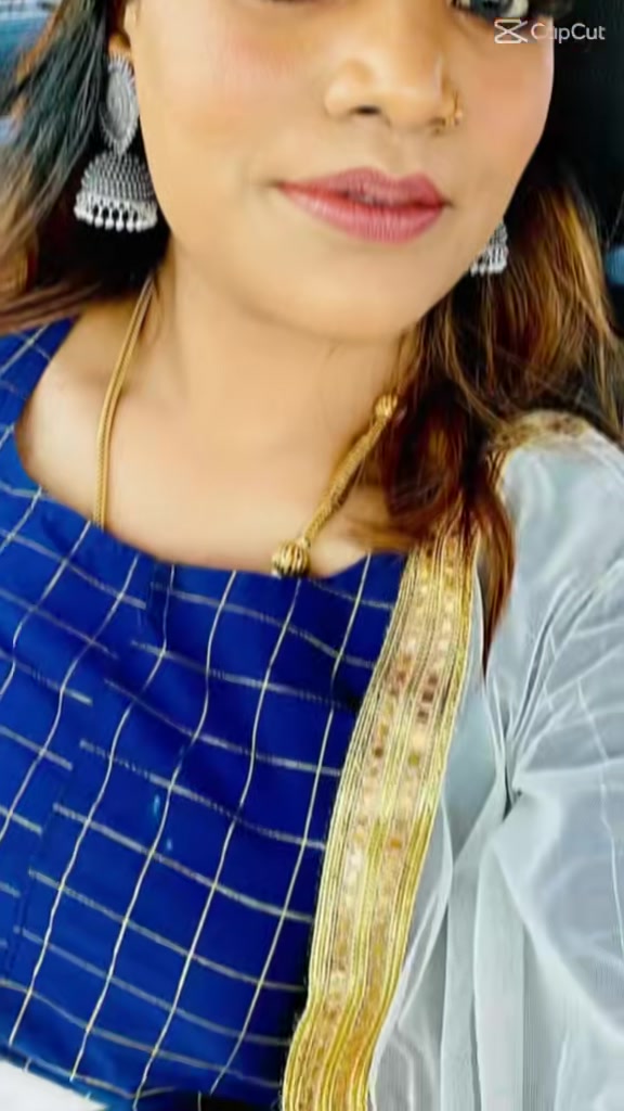 @𝒥 👣
