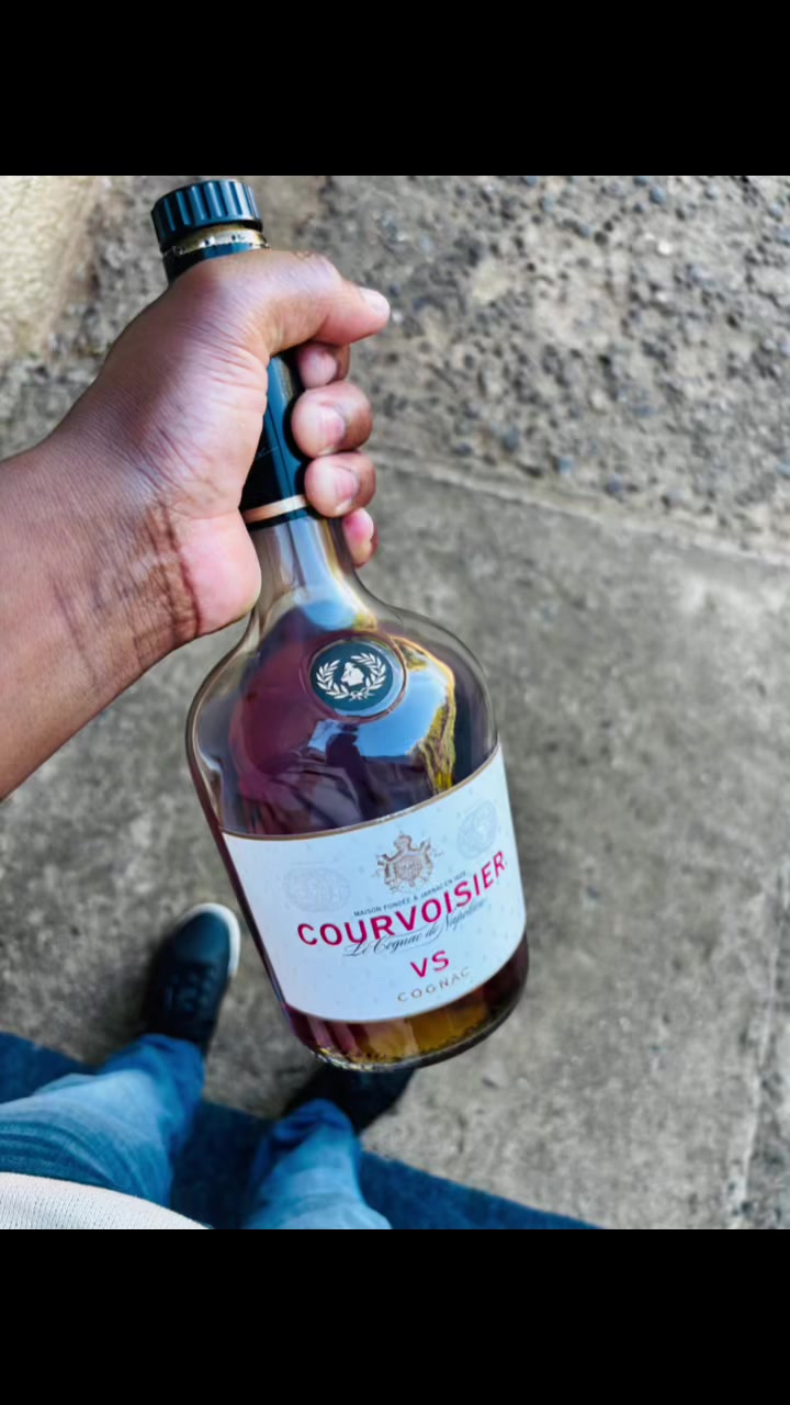 @TeezyWeezyNtwanaMashona