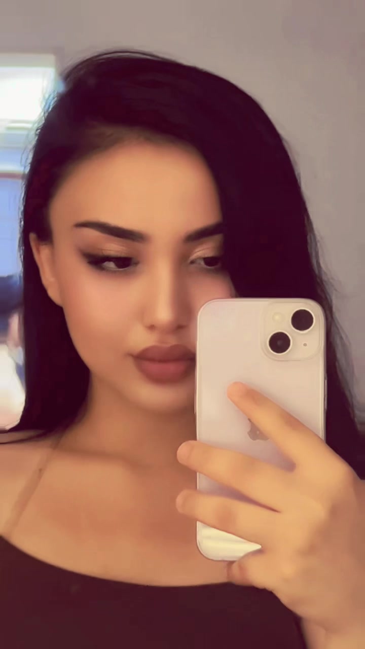 @𝓐𝓶𝓲𝓷𝓪𝓵𝔂.