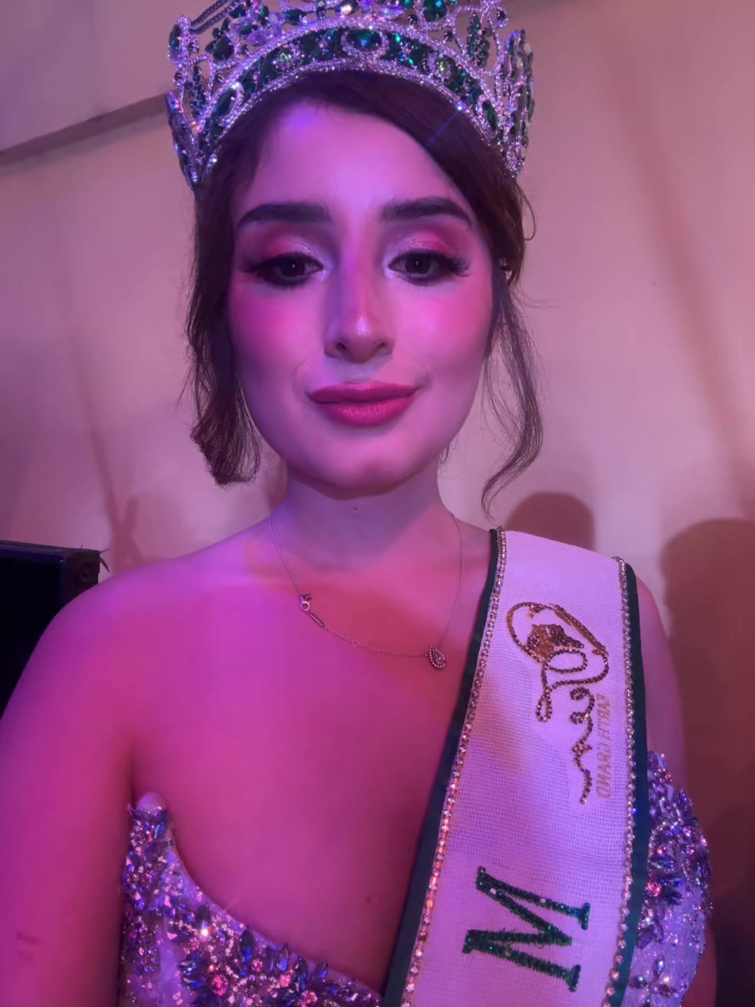 @Mariana Zapata