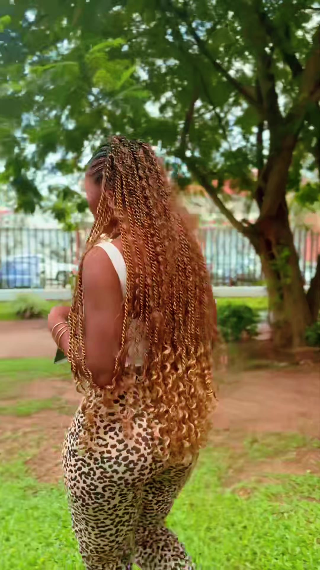 @𝑀𝒶𝓇𝒾𝑒-𝒹𝑒𝓈𝒾𝓇𝑒𝑒🇬🇭
