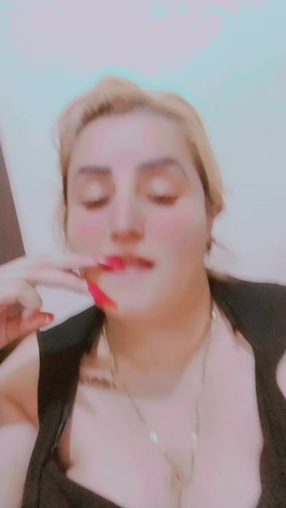 @𝔸𝕗𝕣𝕖𝕖𝕟 𝕂𝕙𝕒𝕟 𝟚💃🥂